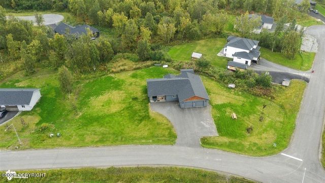910 W Emerald Cone Circle, Palmer, AK 99645