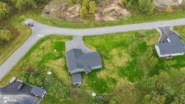 910 W Emerald Cone Circle, Palmer, AK 99645