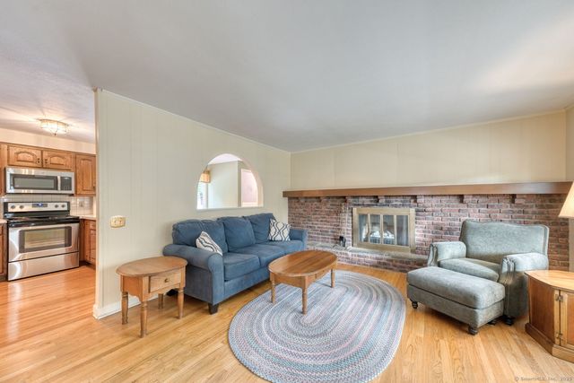 175 Valley View Drive, South Windsor, CT 06074
