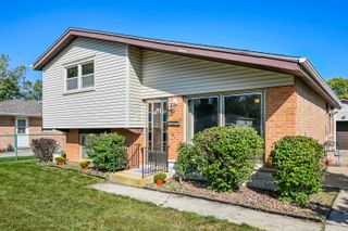15115 Springfield Avenue, Midlothian, IL 60445