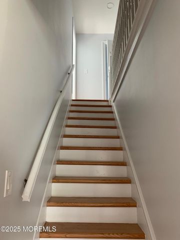 421 W Lincoln Avenue, Oakhurst, NJ 07755