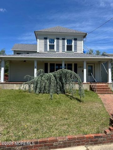 421 W Lincoln Avenue, Oakhurst, NJ 07755