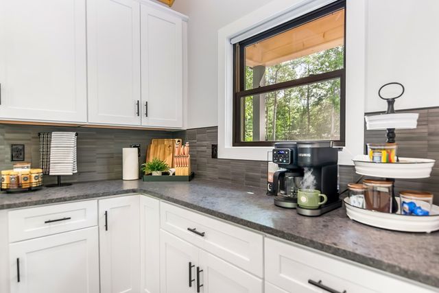 560 Eagle Mountain Drive W, Ellijay, GA 30540