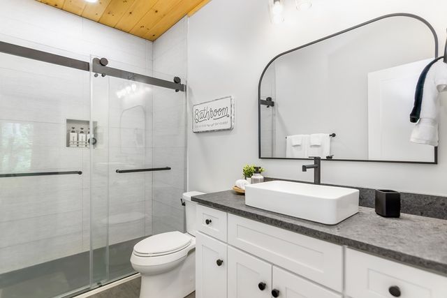 560 Eagle Mountain Drive W, Ellijay, GA 30540