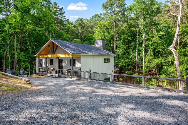 560 Eagle Mountain Drive W, Ellijay, GA 30540