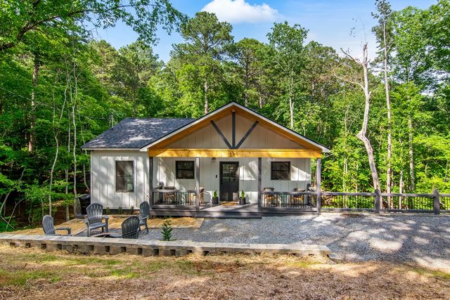 560 Eagle Mountain Drive W, Ellijay, GA 30540