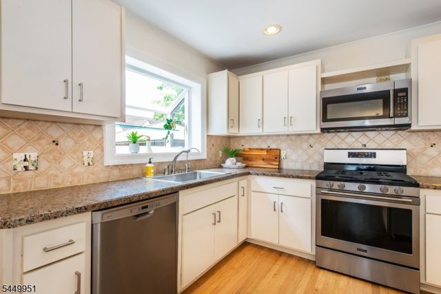 228 Broadway, Pompton Lakes Boro, NJ 07442
