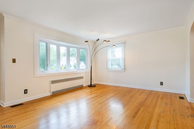228 Broadway, Pompton Lakes Boro, NJ 07442