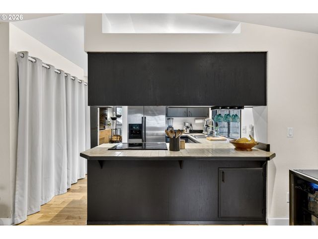 10015 Sw 53RD Ave, Portland, OR 97219