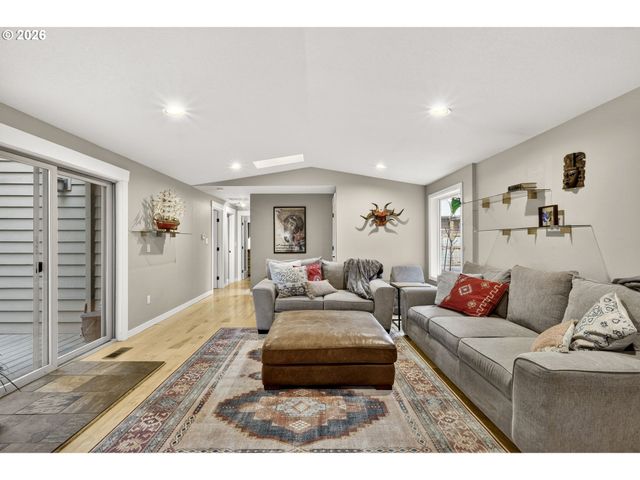 10015 Sw 53RD Ave, Portland, OR 97219