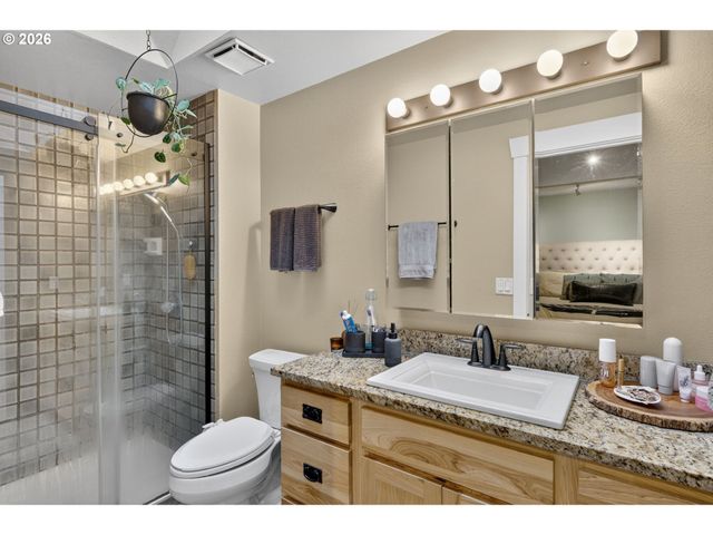 10015 Sw 53RD Ave, Portland, OR 97219