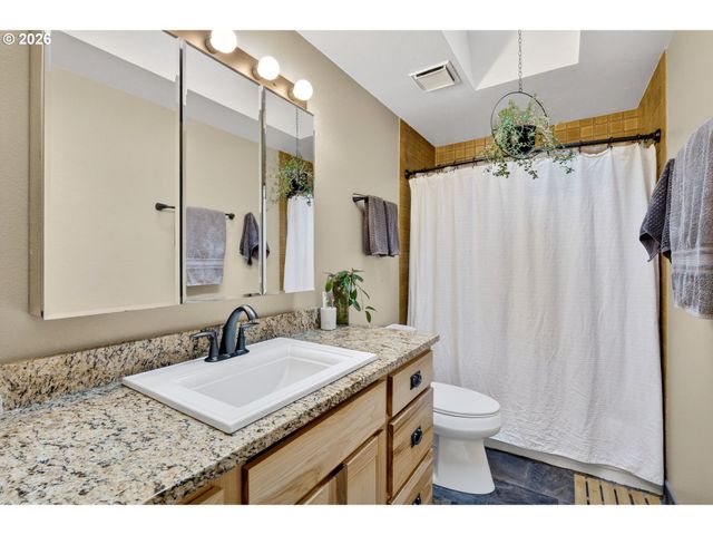 10015 Sw 53RD Ave, Portland, OR 97219