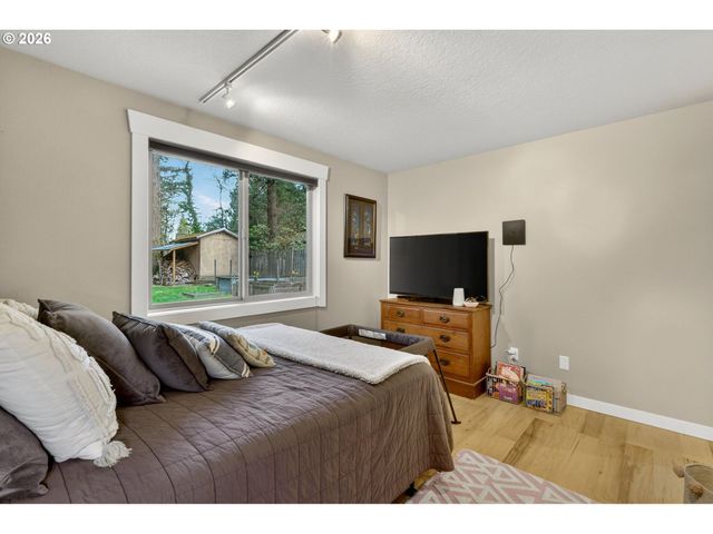 10015 Sw 53RD Ave, Portland, OR 97219