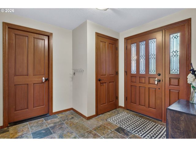 10015 Sw 53RD Ave, Portland, OR 97219