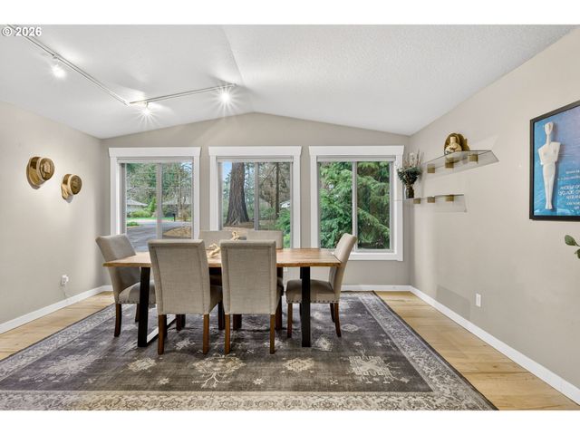 10015 Sw 53RD Ave, Portland, OR 97219