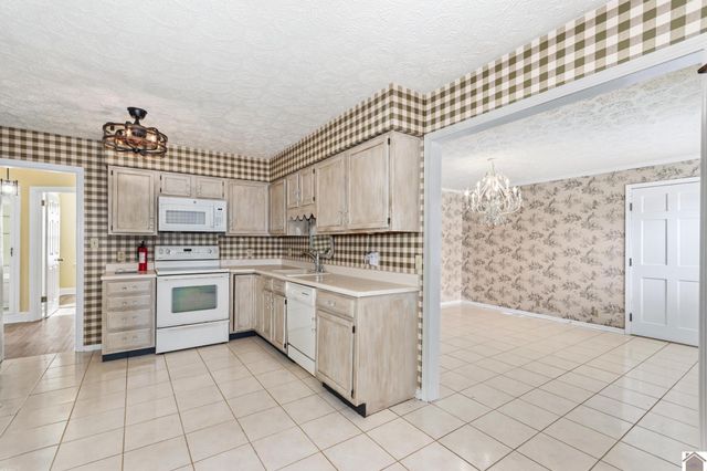 2501 Harrison St., Paducah, KY 42001