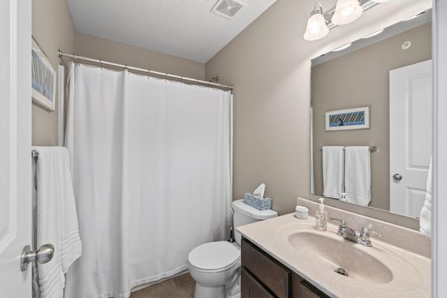 1470 Old Highway 8 NW, New Brighton, MN 55112