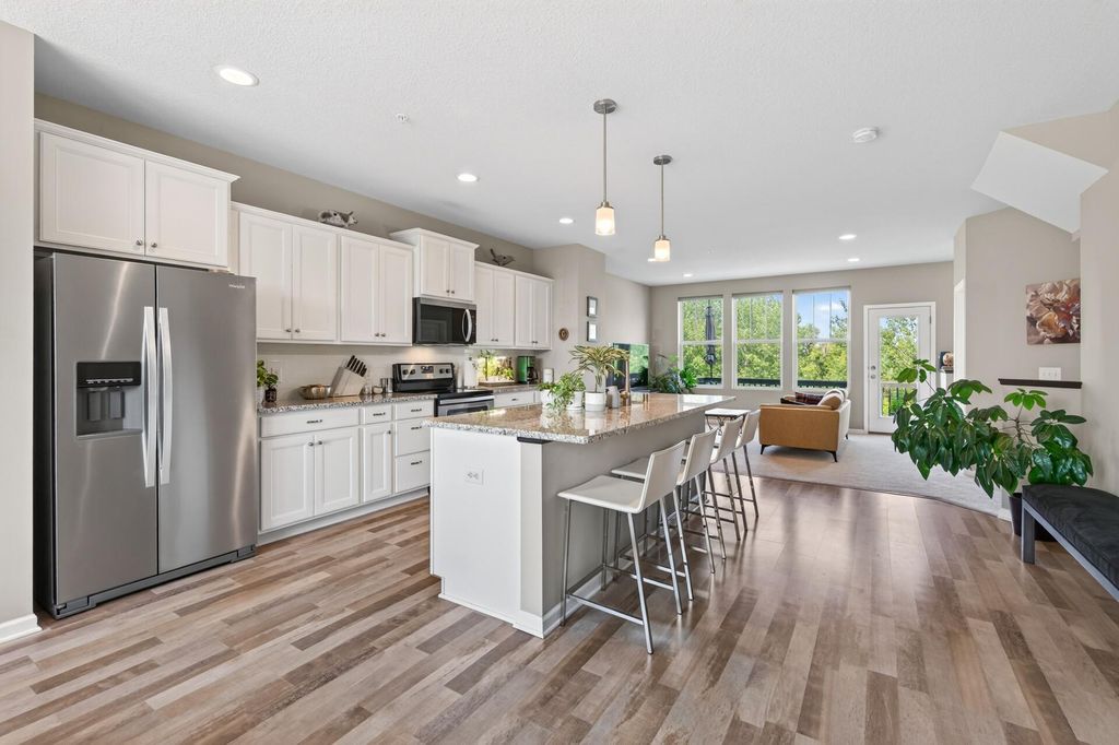 1470 Old Highway 8 NW, New Brighton, MN 55112