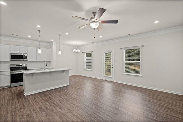 3498 Bellinger Drive, Powder Springs, GA 30127