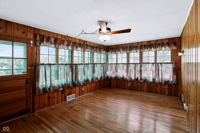 1602 S Hunter Road, Indianapolis, IN 46239