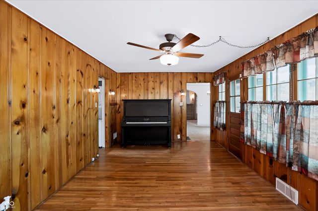 1602 S Hunter Road, Indianapolis, IN 46239