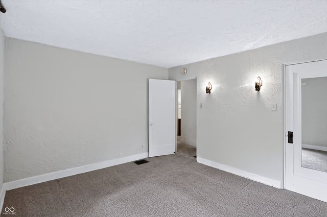 1602 S Hunter Road, Indianapolis, IN 46239