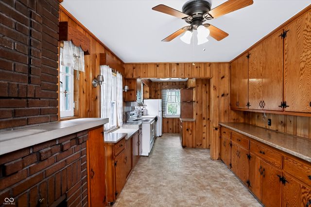 1602 S Hunter Road, Indianapolis, IN 46239