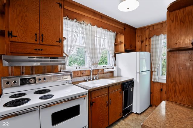 1602 S Hunter Road, Indianapolis, IN 46239