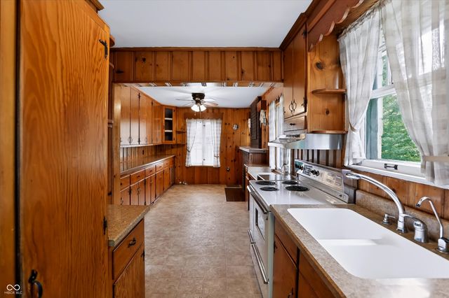 1602 S Hunter Road, Indianapolis, IN 46239