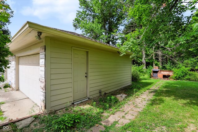 1602 S Hunter Road, Indianapolis, IN 46239