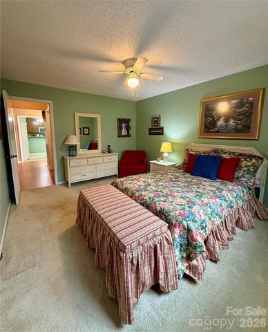 1100 Jennifer Lane, Cherryville, NC 28021