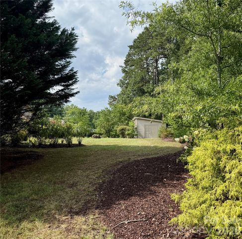 1100 Jennifer Lane, Cherryville, NC 28021