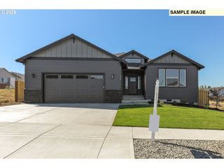 618 Ne TRILLIUM Dr 62, Estacada, OR 97023