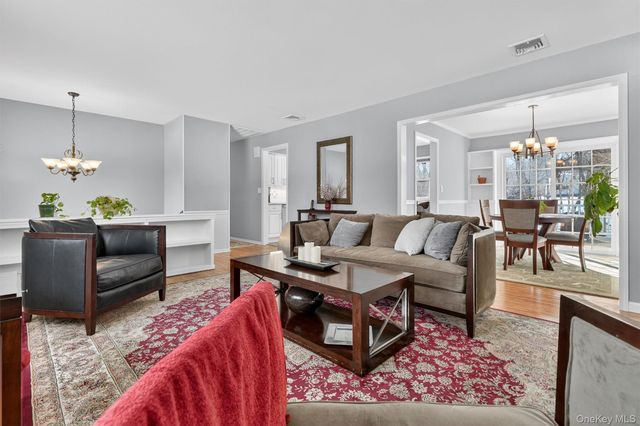 115 Old Pascack, Pearl River, NY 10965