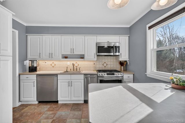 115 Old Pascack, Pearl River, NY 10965