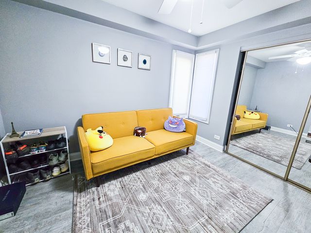 170 Inverness Court 1, Elk Grove Village, IL 60007