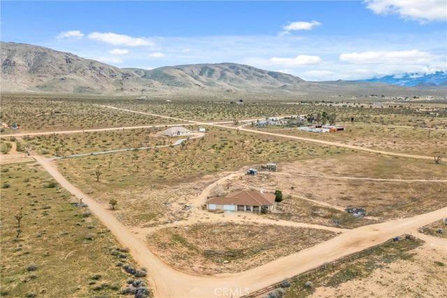 26525 Papago Road, Apple Valley, CA 92307