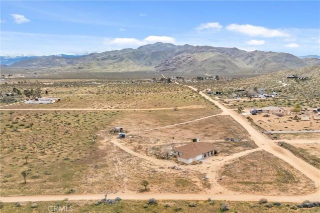 26525 Papago Road, Apple Valley, CA 92307