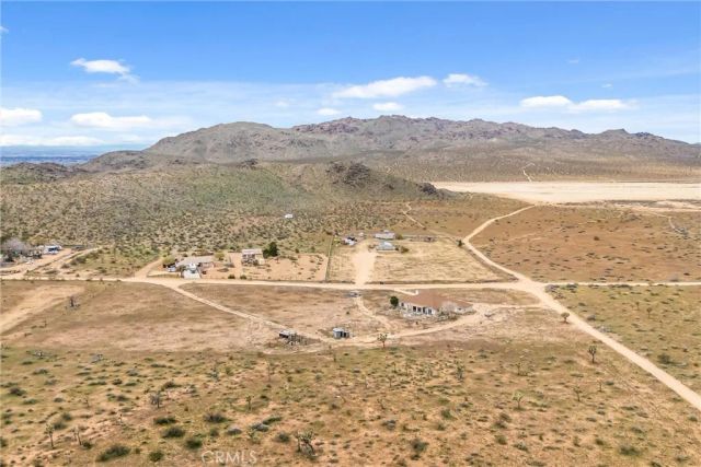 26525 Papago Road, Apple Valley, CA 92307