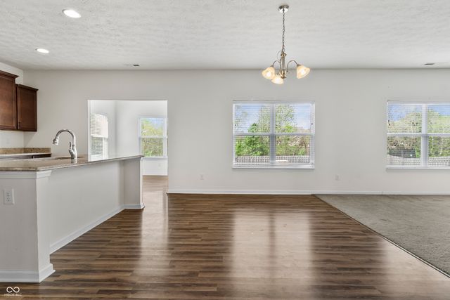 21445 Hanstock Drive, Noblesville, IN 46062