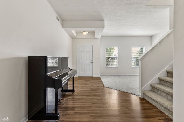 21445 Hanstock Drive, Noblesville, IN 46062