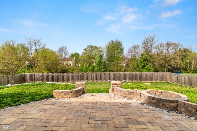 21445 Hanstock Drive, Noblesville, IN 46062
