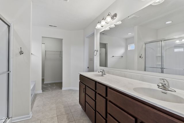 21445 Hanstock Drive, Noblesville, IN 46062