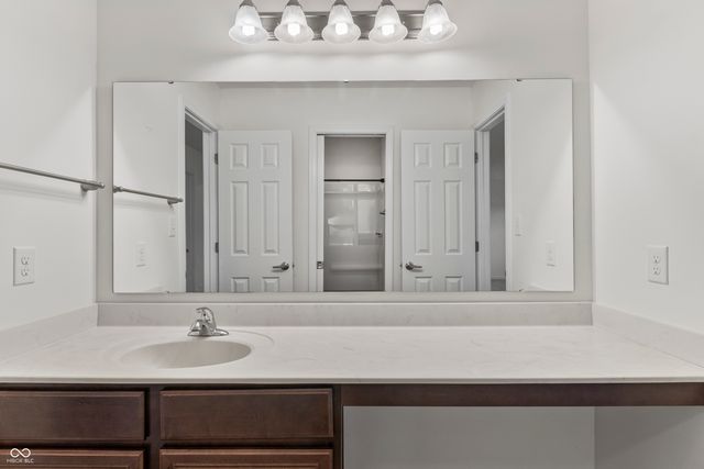 21445 Hanstock Drive, Noblesville, IN 46062