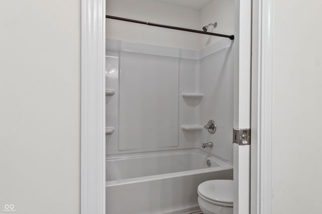 21445 Hanstock Drive, Noblesville, IN 46062