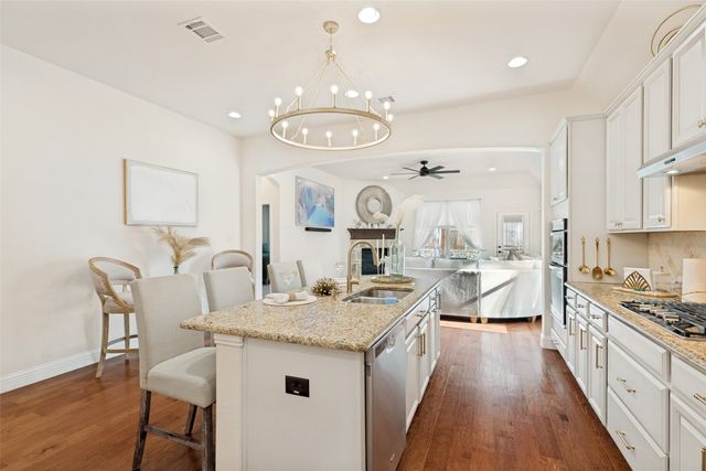 8600 Mccutchins Drive, Mckinney, TX 75070