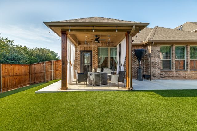 8600 Mccutchins Drive, Mckinney, TX 75070
