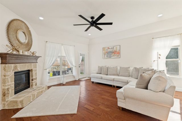 8600 Mccutchins Drive, Mckinney, TX 75070