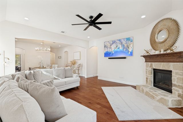 8600 Mccutchins Drive, Mckinney, TX 75070