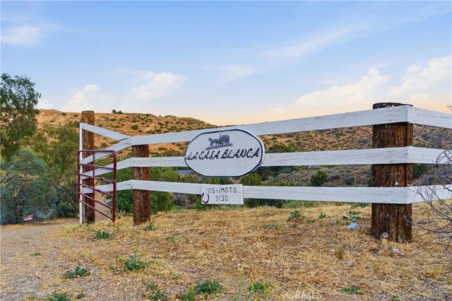 9130 Old Stage, Agua Dulce, CA 91390